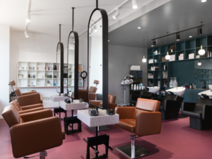 Read more about the article Salon Lighting Guide: Best Lights for Beauty and Hair Salons